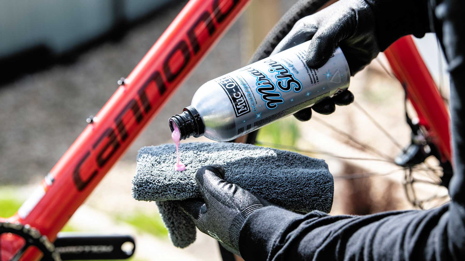 Muc-Off Miracle Shine Polish 500ml - Image 2