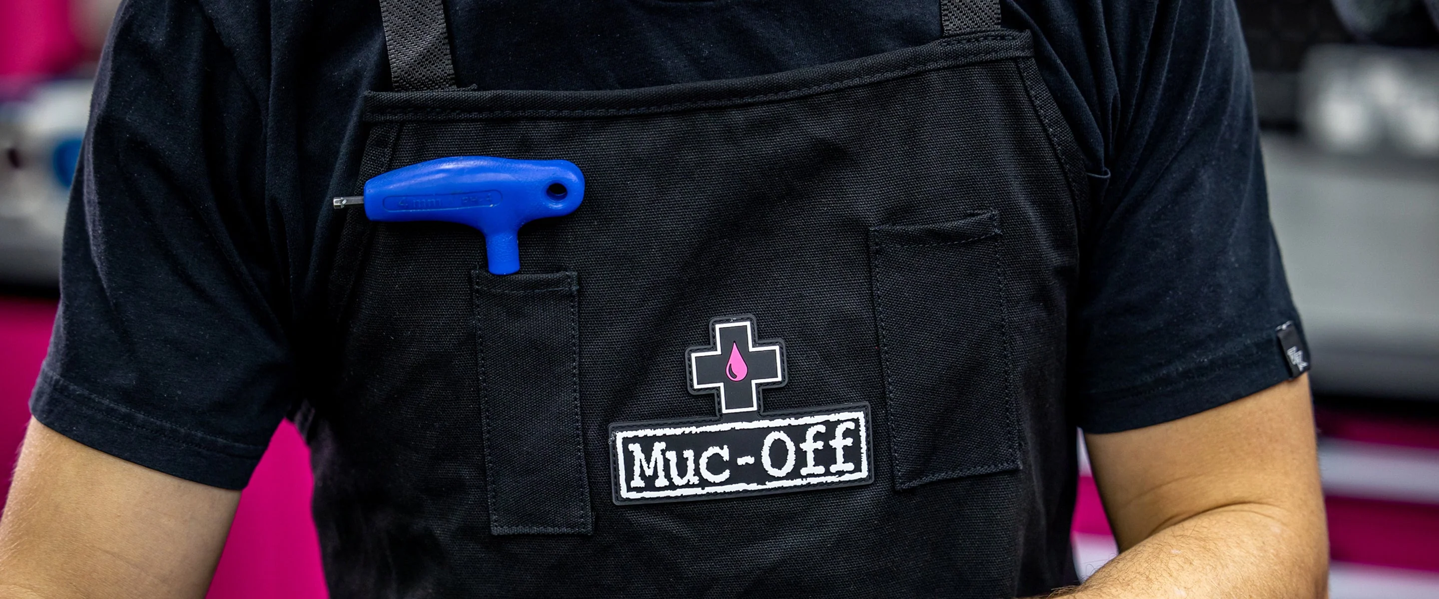 Muc-Off Workshop Apron - Image 2